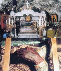 Мощи прп. Иова Почаевского в Почаевской лавре